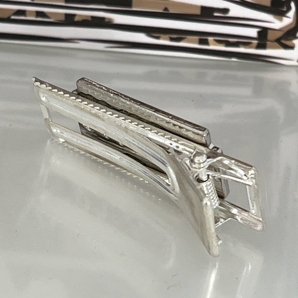 New Razor Blade Rhinestone Hair Clip - Picture 6 of 10